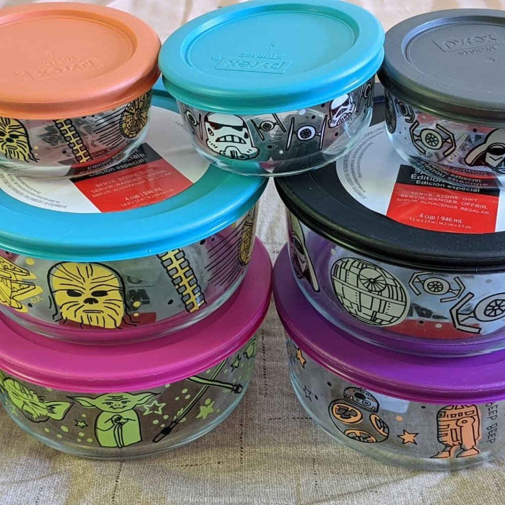 Lot of SEVEN Star Wars-themed Pyrex containers, NWT